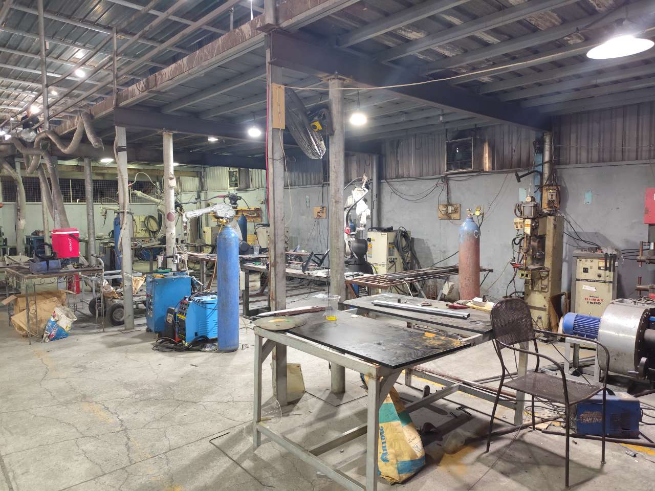 Welding area 1.jpg